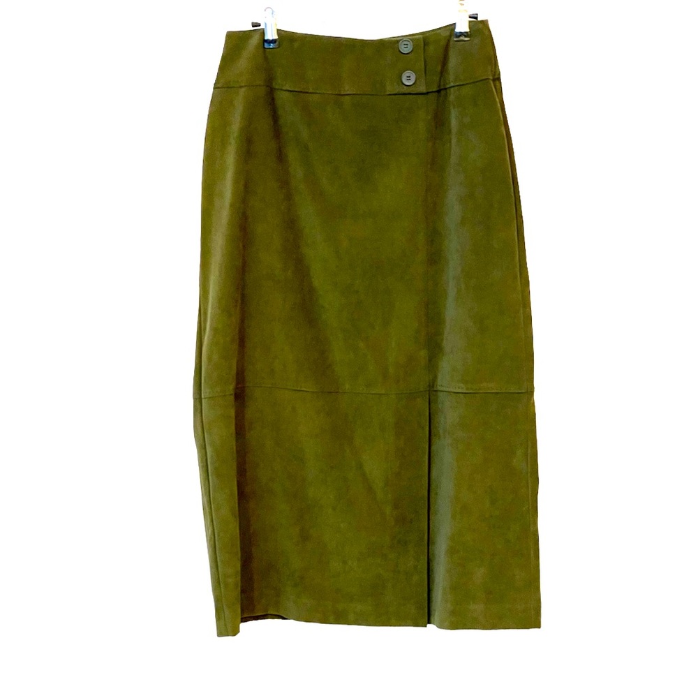 High-Waist Olive Green Midi Skirt with Button Detail